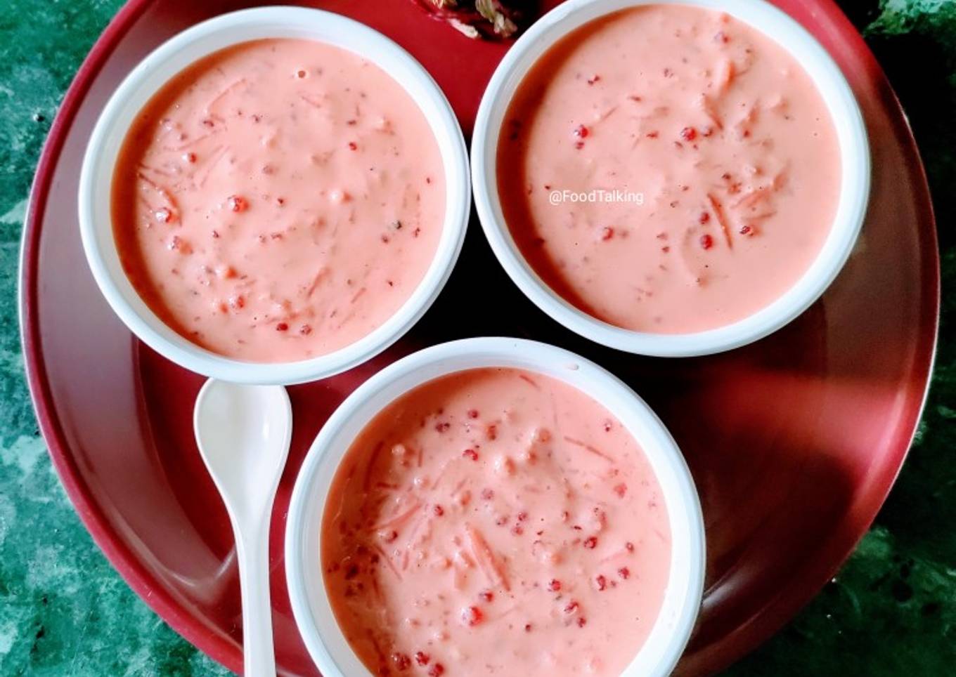 Sago and sewai Kheer/Tapioca and Vermicelli Dessert