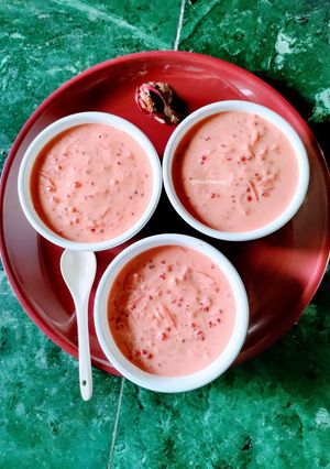 A picture of Sago and sewai Kheer/Tapioca and Vermicelli Dessert.