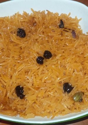 A picture of Rice salad (sweet).