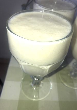 Una foto de Licuado de banana s/azúcar 🍌