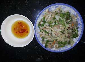 Hình của món Gỏi tai heo (Tai heo trộn).