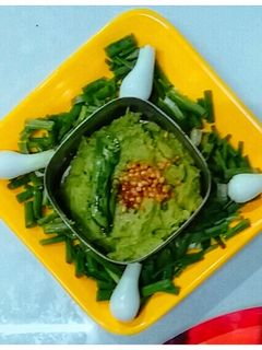 Eerulli Kaavu Chutney/ ஈருள்ளி காவு சட்னி செய்முறை முக்கிய புகைப்படம்