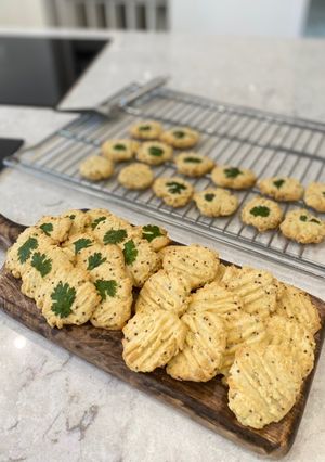 A picture of Dried Shrimp Cookies.