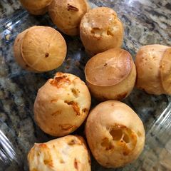 A picture of Tito Roy’s Pao de Queijo.