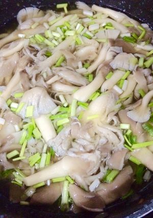 Hình của món Canh nấm bào ngư.