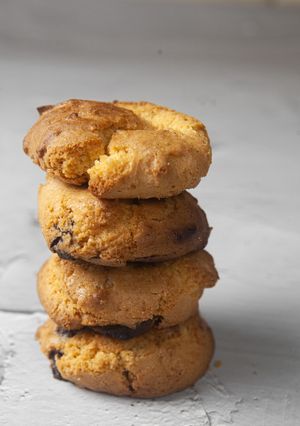 Hình của món Gluten-Free Chocolate Chip Cookies.