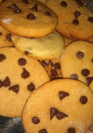 Una foto de Cookies con chips de chocolate súper fáciles!