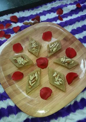 A picture of Bread barfi.