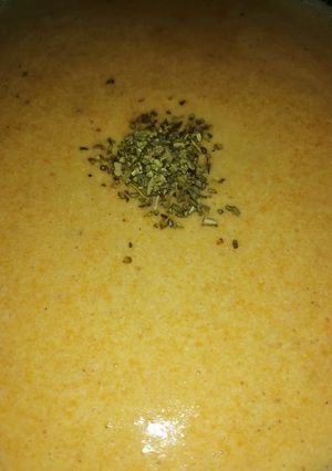 صورة لوصفة شوربه جزر وبطاطس بالجبنه الكيري حلووه جدا 😋🥕🥔🥣