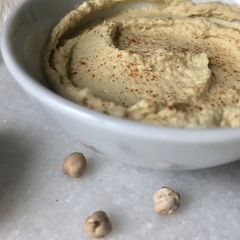 A picture of Easy Hummus.