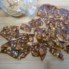A picture of Almond Brittle (Pastelli Amygdalou).