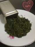 Dried mint leaves