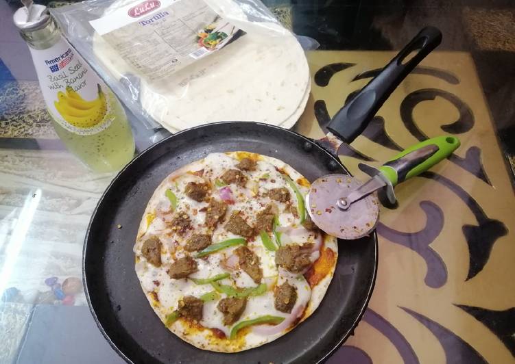 How to Make Homemade Tortilla Non Veg Pan Pizza