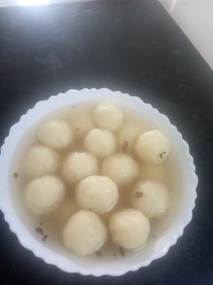 সুজির রসগোল্লা (soojir rasogolla recipe in bengali) রেসিপির প্রধান ছবি