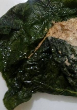 A picture of Bhapa lauki leaf.