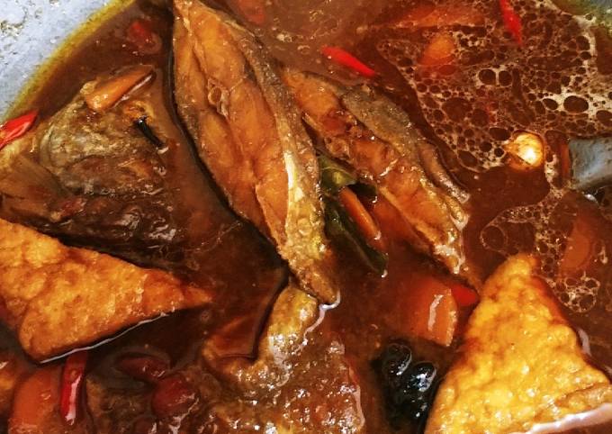 Resep Semur Ikan Bawal Oleh Meilinda Reynata Cookpad