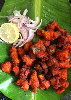 A picture of Pepper chicken pakoda.