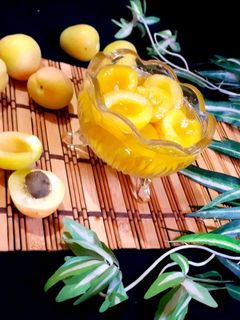 عکسی از دستور کمپوت زردآلو