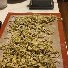 Une photo de Homemade Basil Fettuccine