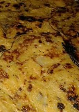 A picture of Besan ki spicy roti.