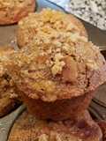 Fresh Fig Whole Wheat Muffins with a Brown Sugar Crumble