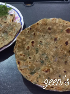 A picture of Dill and Onion Parathas.