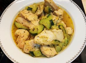 Une photo de Petit bouillon express poulet courgettes au cookeo