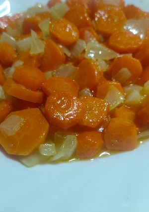 Una foto de Zanahorias a la mantequilla