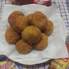 Bola Tahu Goreng Isi Sosis-レシピのメイン写真