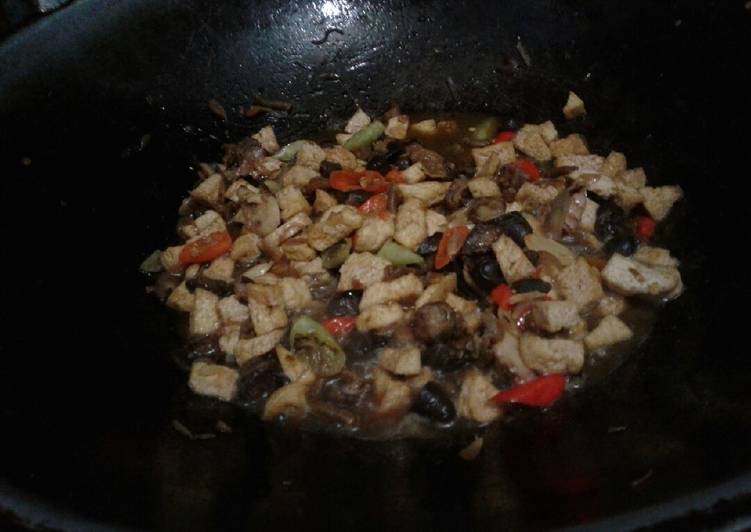 Sambel goreng tahu jeroan lombok ijo