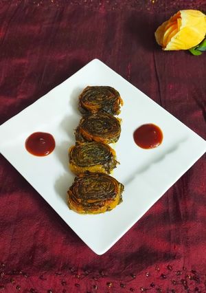 क्रंची पातरा रोल (Crunchy Patra roll recipe in Hindi) रेसिपी मुख्य फोटो