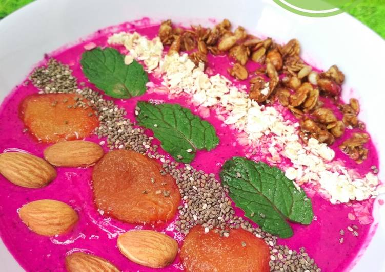 Resep Smoothies Dragon and Strawberry Anti Gagal
