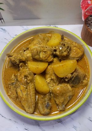 Foto resep Gulai Ayam Satset (5 bahan)