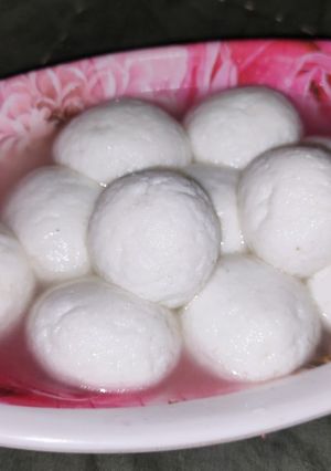 রসগোল্লা (Rasgolla recipe in bengali) রেসিপির প্রধান ছবি