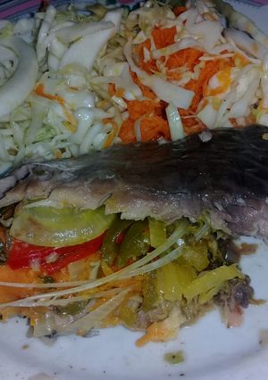 Una foto de Carpa Rellena a la Parri con verduras y queso😉😄😍