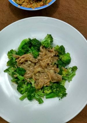 Foto resep Tumis Brokoli Siram jamur