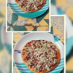 A picture of Veg pizza.