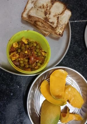 मटर पनीर (Matar paneer recipe in hindi) रेसिपी मुख्य फोटो