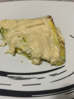 Foto di Crespelle pesto e speck