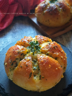 Foto resep Korean Garlic Cheese Bread