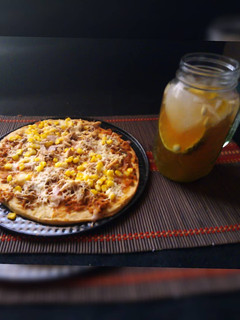 Una foto de Una exquisita pizza 🍕 sin levadura al horno 🍙 o al sartén👌🤤