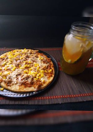 Una foto de Una exquisita pizza 🍕 sin levadura al horno 🍙 o al sartén👌🤤