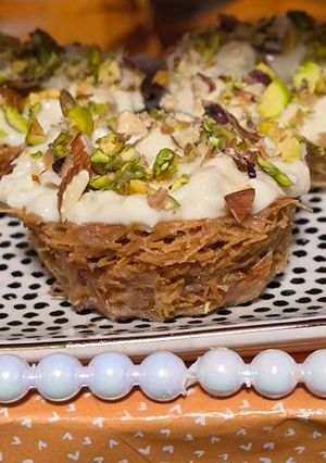 A picture of Vermicelli donut with rabri.