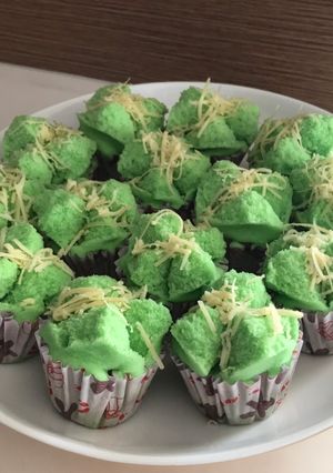 Foto resep Bolu Kukus Pandan Keju