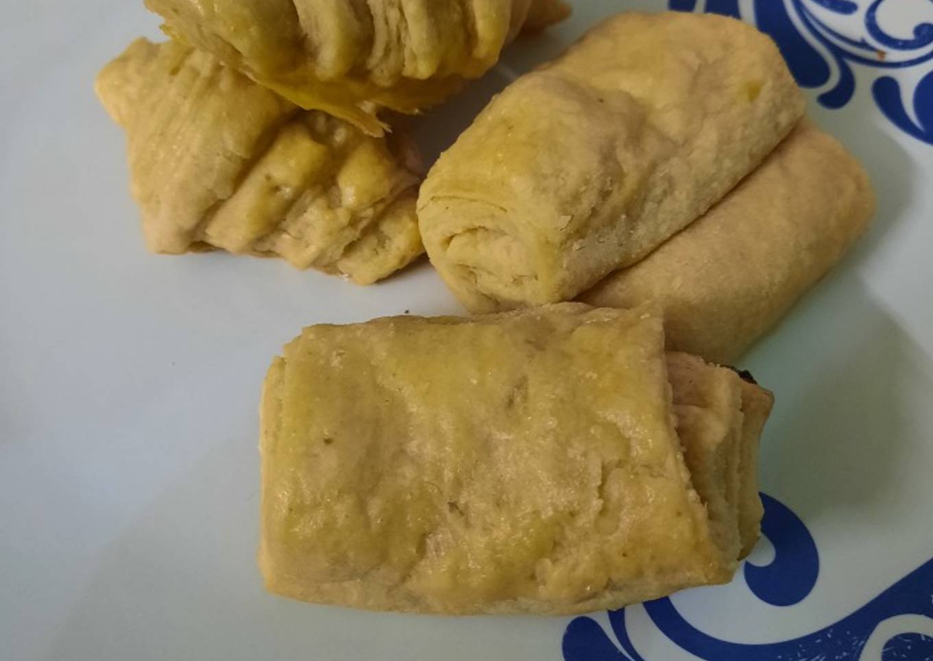 Croissants y chocolatines de masa danesa