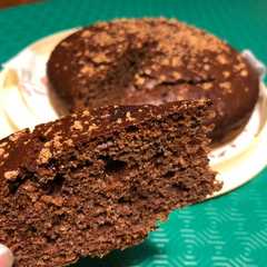 A picture of Torta morbida al cioccolato e amaretti.