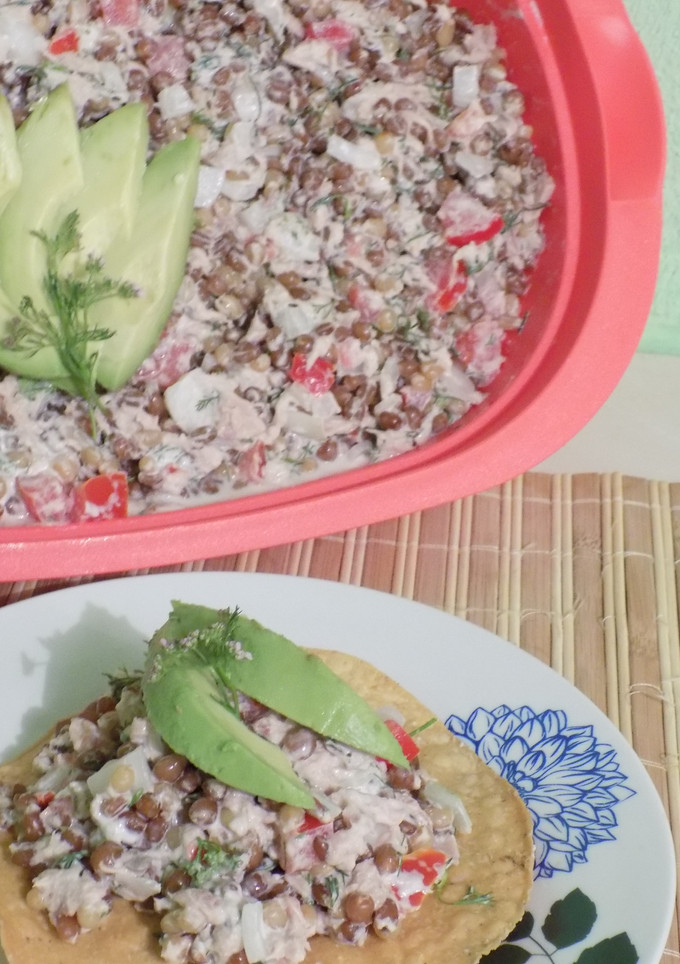 Una foto de Ceviche de Trigo - Ensalada de trigo y atún