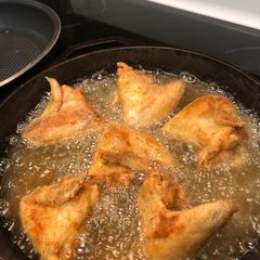 A picture of Fried chicken.