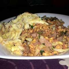 A picture of Mie goreng sederhana tapi enak.
