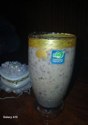 صورة لوصفة عصير موز باللبن والشكولاتة 🍌😋